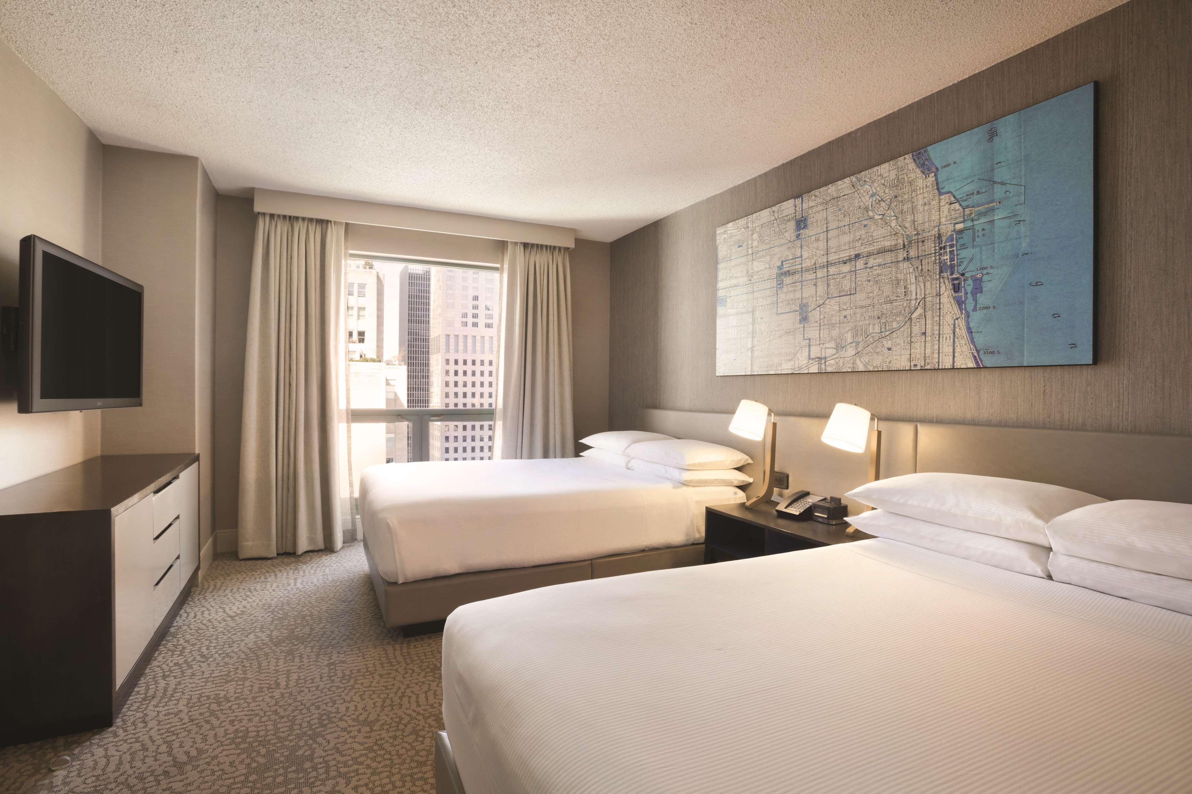Hilton Chicago Magnificent Mile Suites Ngoại thất bức ảnh