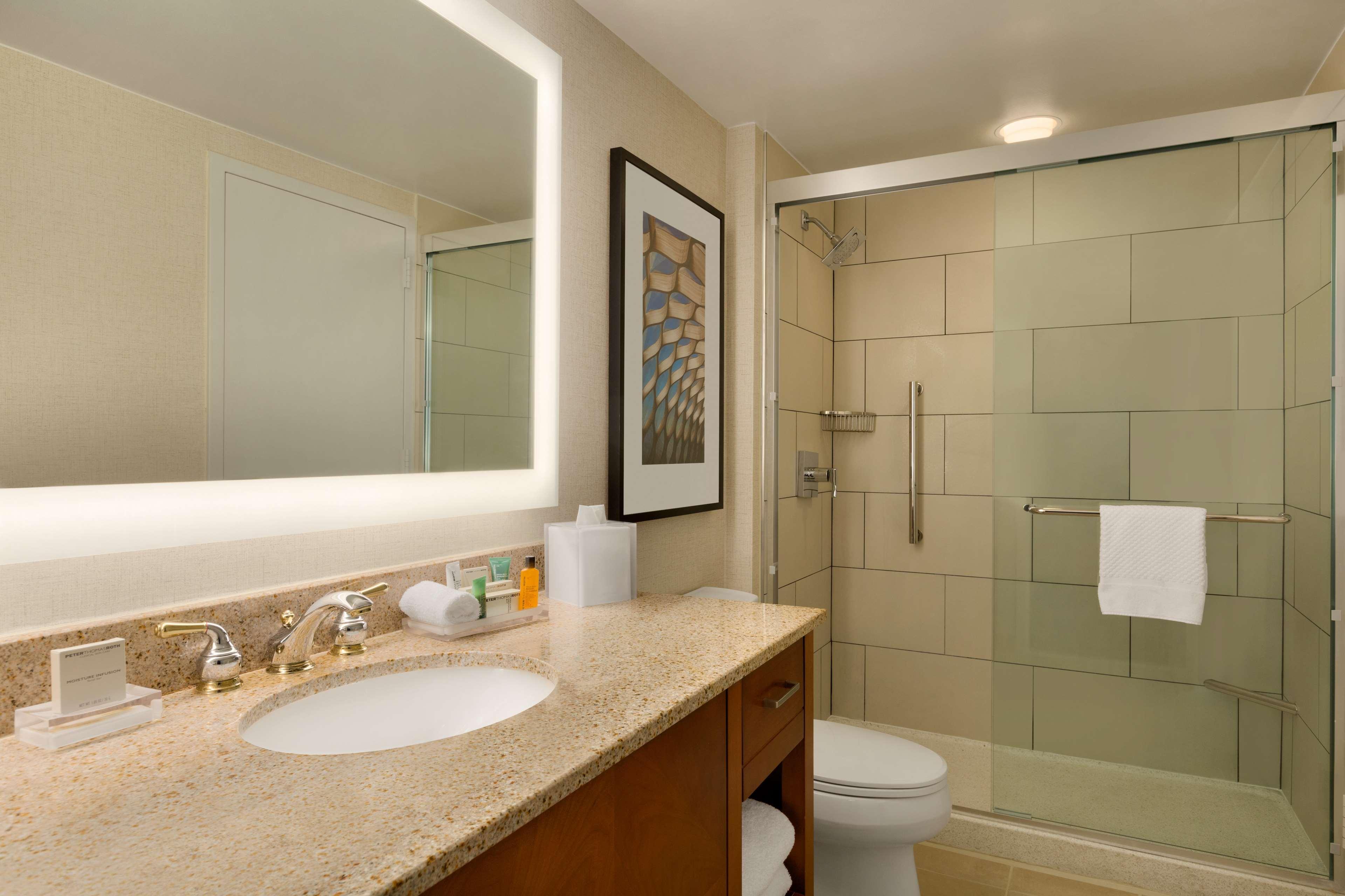 Hilton Chicago Magnificent Mile Suites Ngoại thất bức ảnh