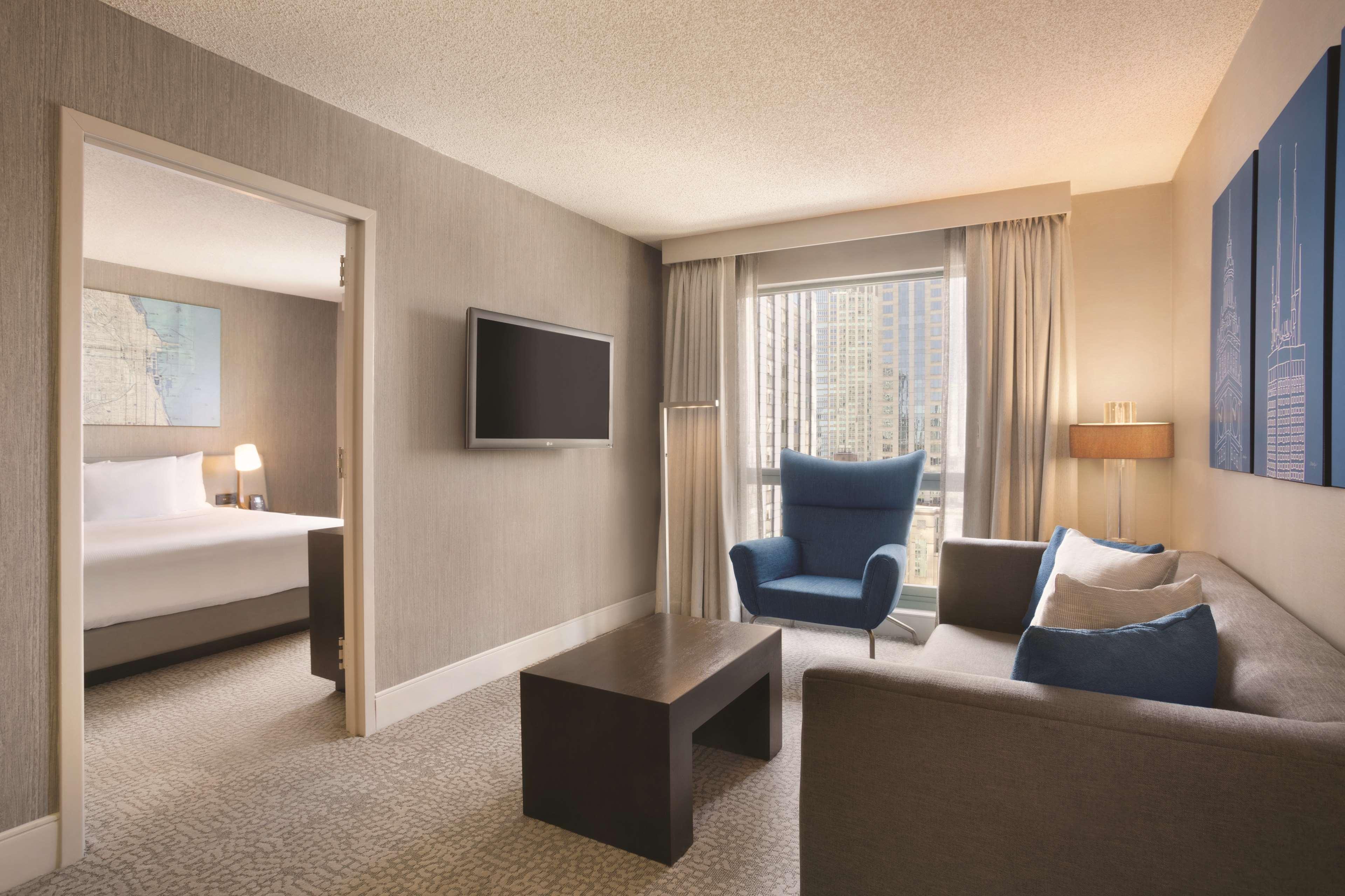 Hilton Chicago Magnificent Mile Suites Ngoại thất bức ảnh