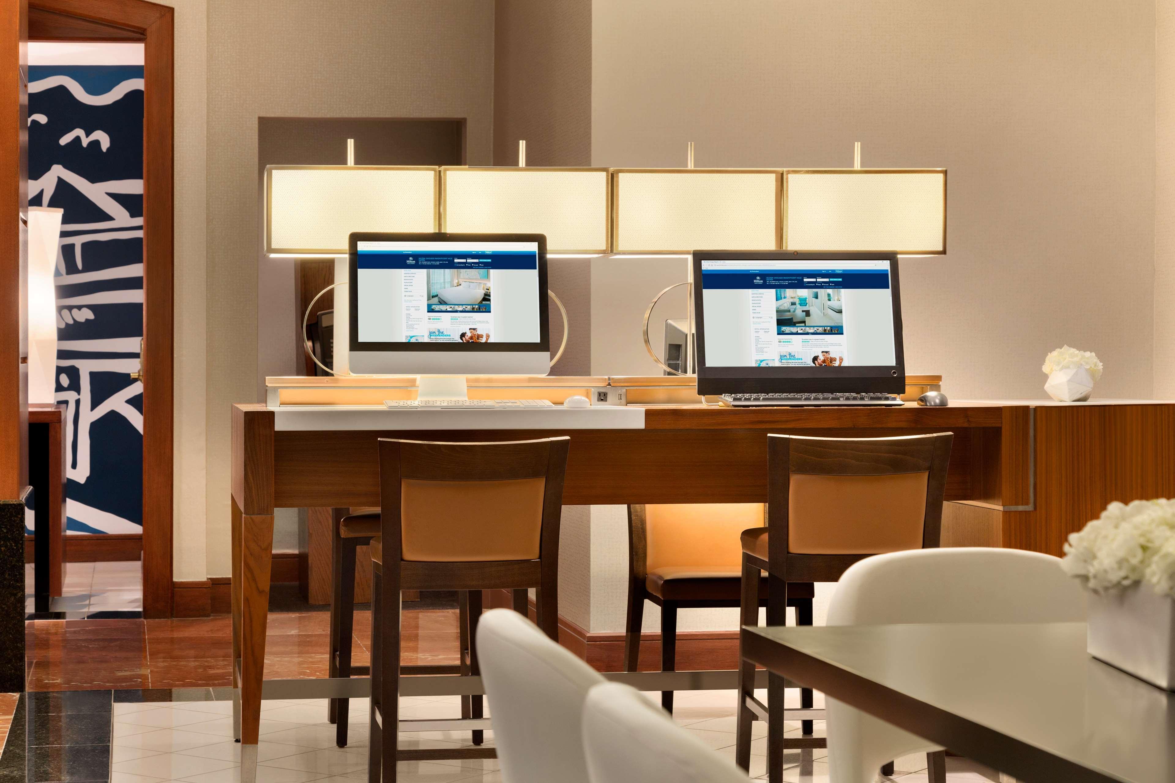 Hilton Chicago Magnificent Mile Suites Ngoại thất bức ảnh