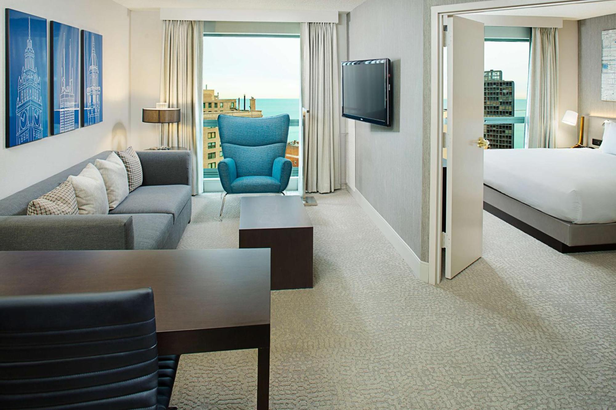 Hilton Chicago Magnificent Mile Suites Ngoại thất bức ảnh