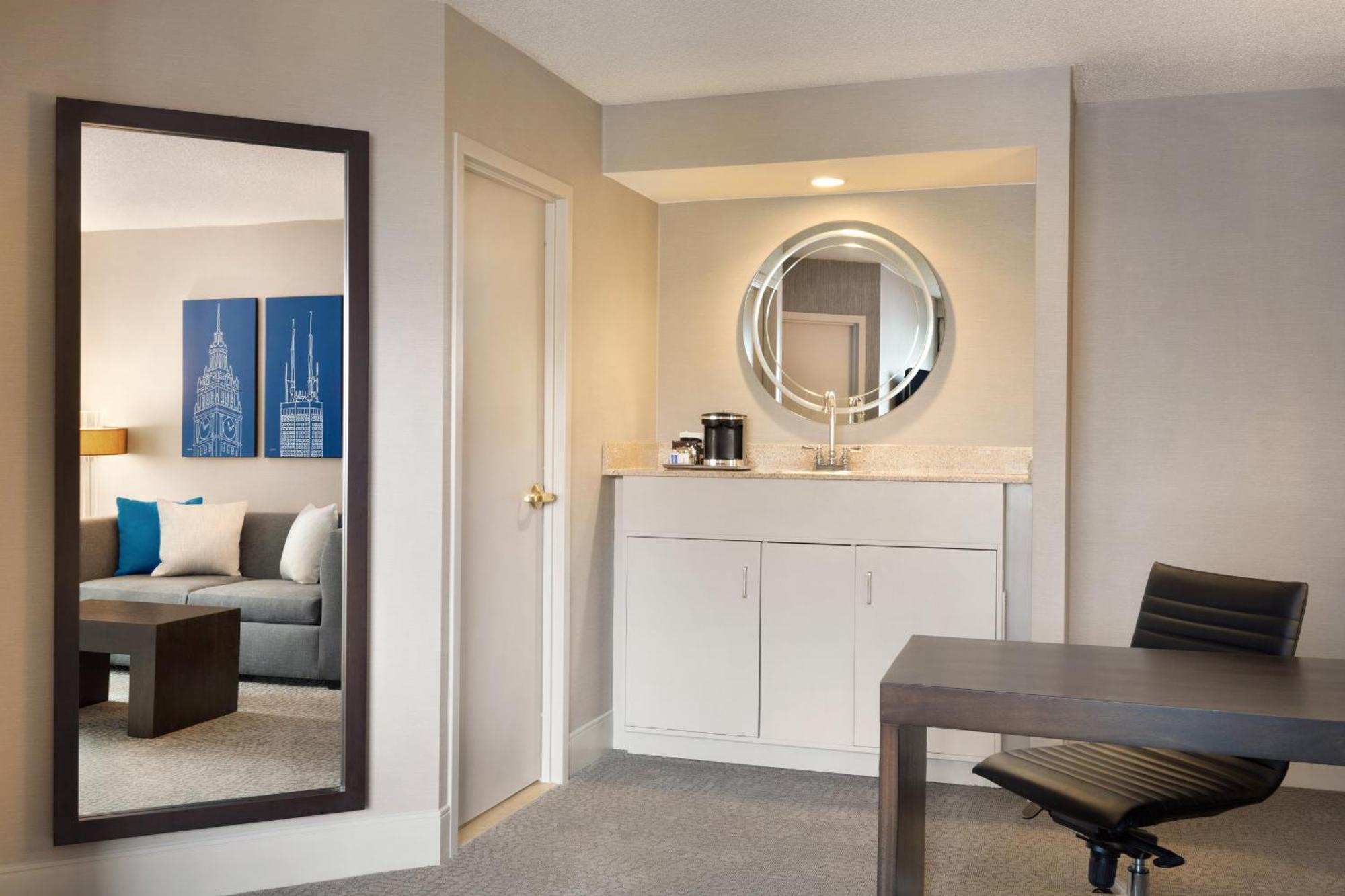Hilton Chicago Magnificent Mile Suites Ngoại thất bức ảnh